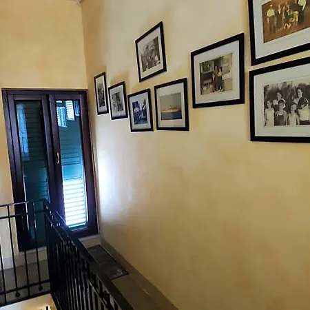 La Casa Dellamericano - Casa D'epoca Anni '30 Bed & Breakfast 3*