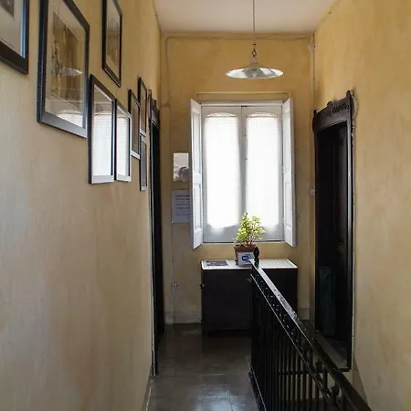 La Casa Dellamericano - Casa D'epoca Anni '30 Bed & Breakfast